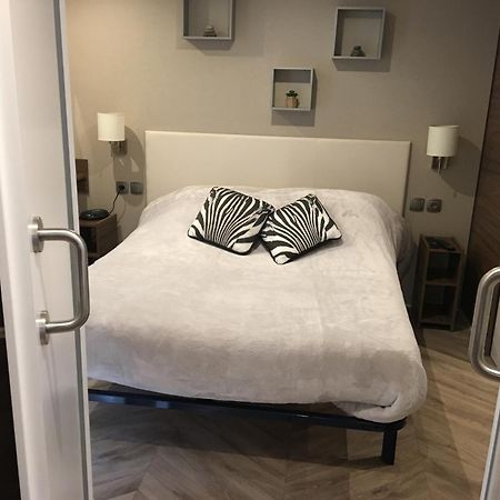 Mobilhome Familial 6 A 7 P 3 Chambres 42 M2 Saint Brevin Les Pierres Couchees Dış mekan fotoğraf