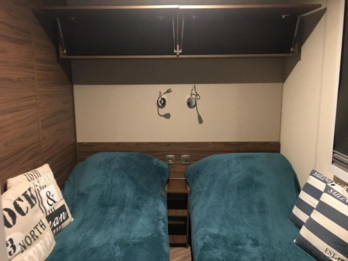 Mobilhome Familial 6 A 7 P 3 Chambres 42 M2 Saint Brevin Les Pierres Couchees Dış mekan fotoğraf