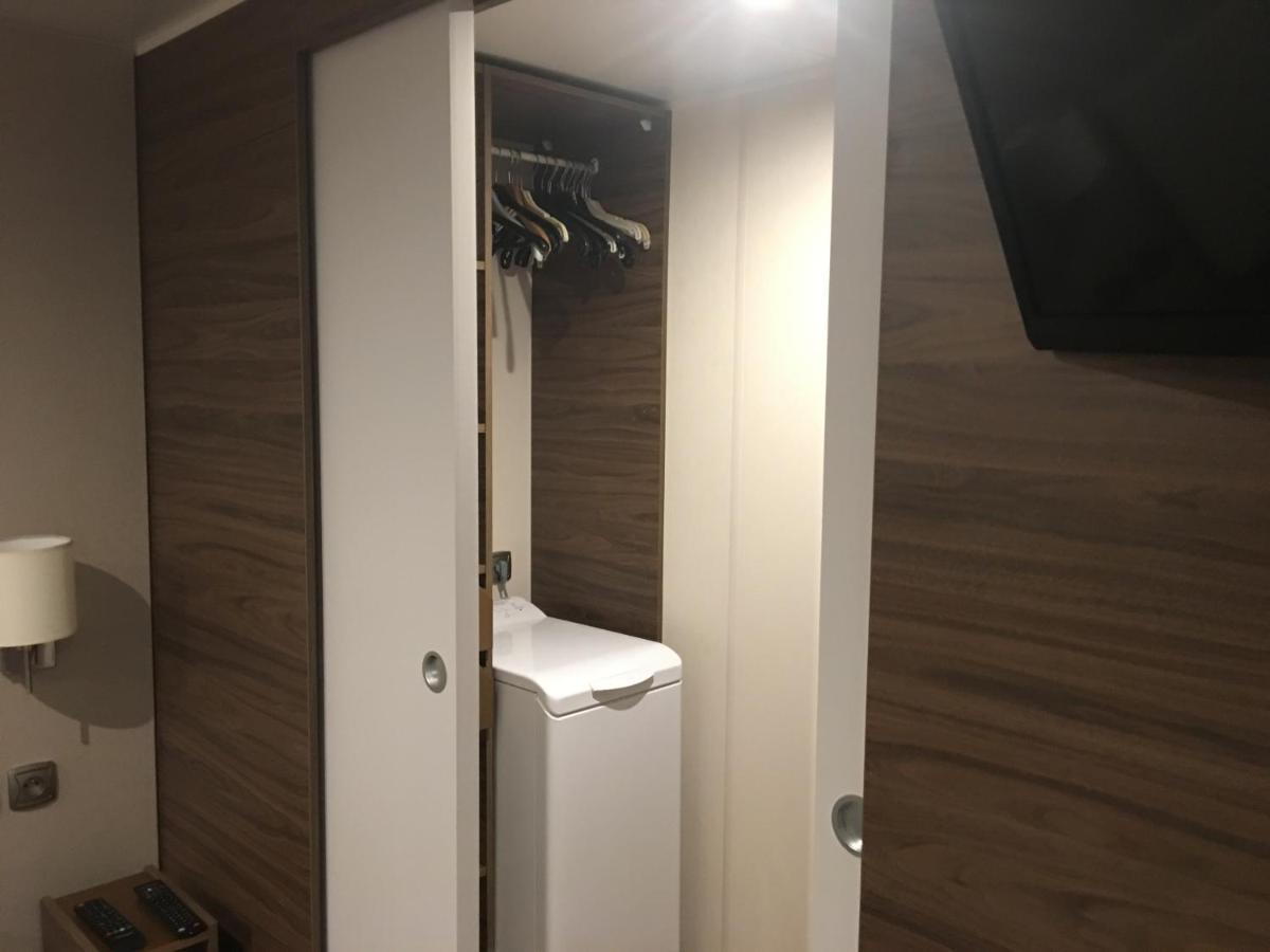 Mobilhome Familial 6 A 7 P 3 Chambres 42 M2 Saint Brevin Les Pierres Couchees Dış mekan fotoğraf