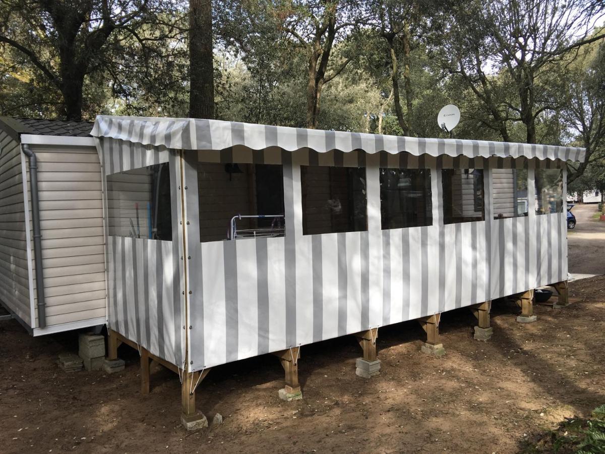 Mobilhome Familial 6 A 7 P 3 Chambres 42 M2 Saint Brevin Les Pierres Couchees Dış mekan fotoğraf