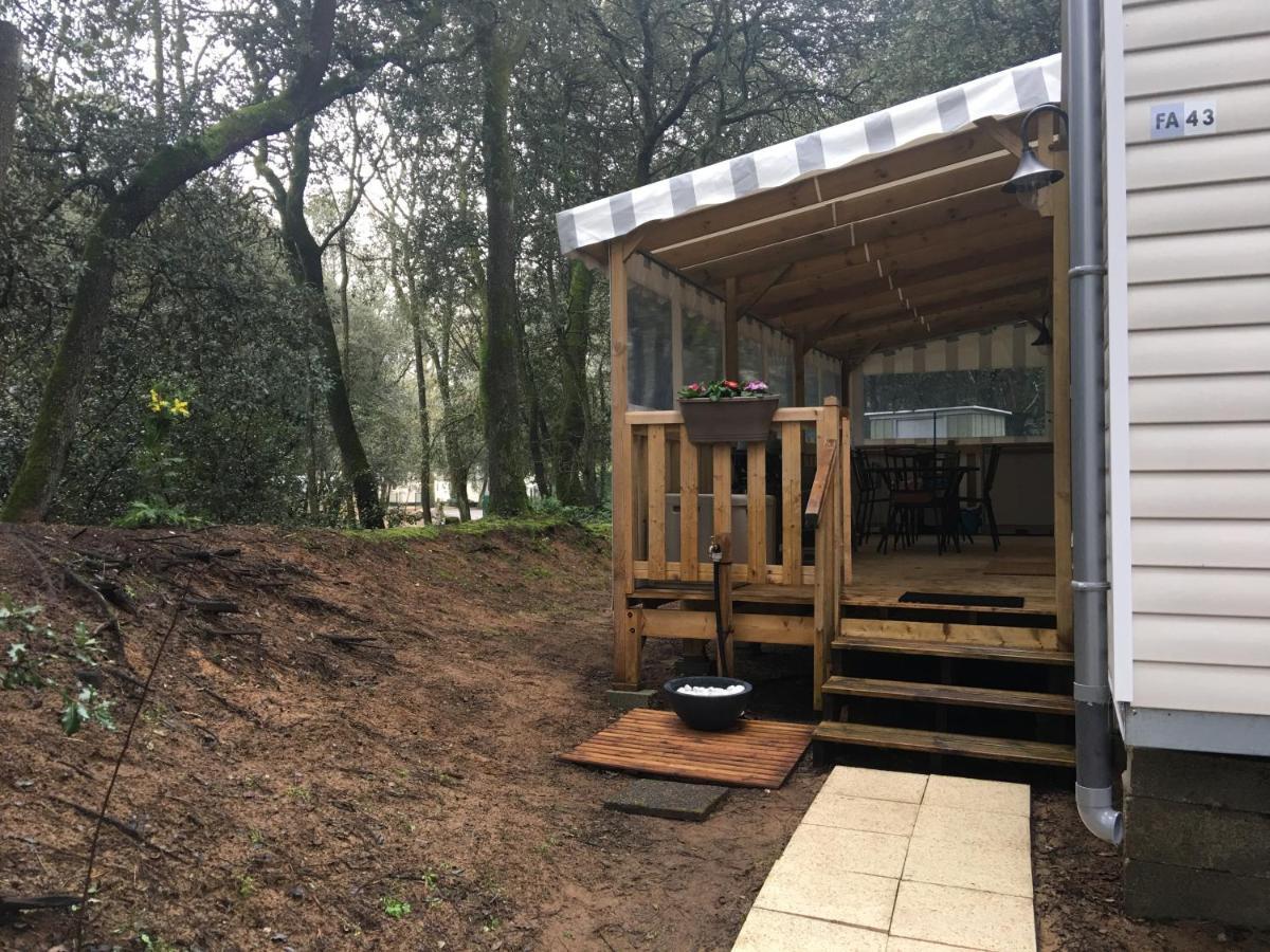 Mobilhome Familial 6 A 7 P 3 Chambres 42 M2 Saint Brevin Les Pierres Couchees Dış mekan fotoğraf