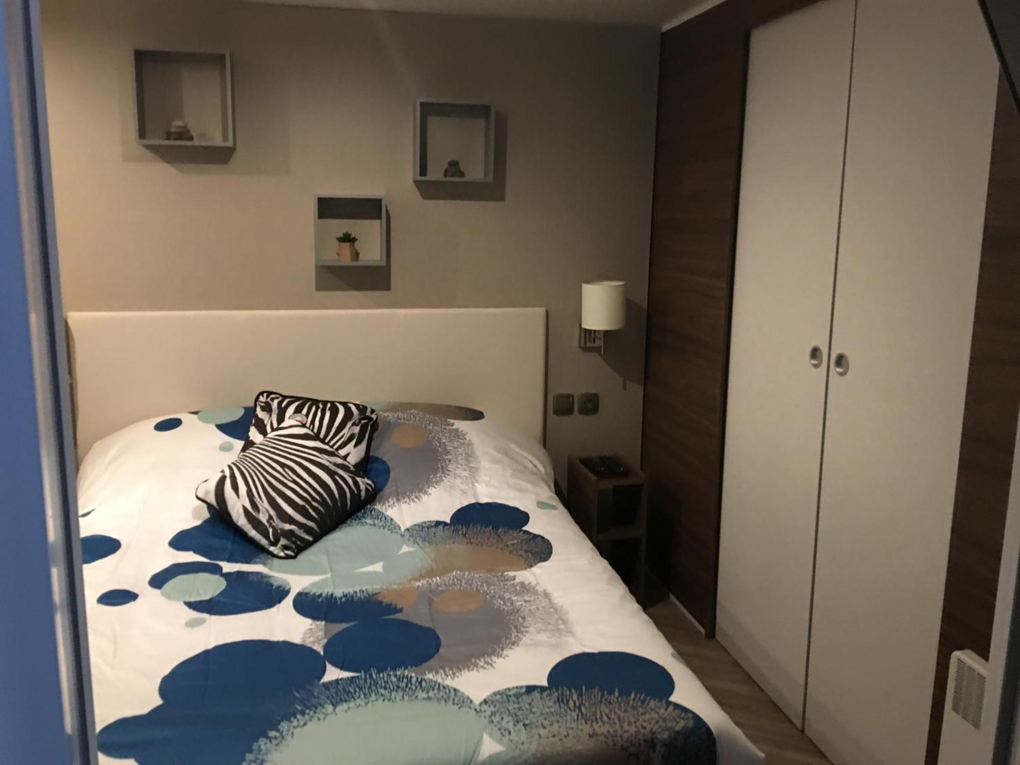 Mobilhome Familial 6 A 7 P 3 Chambres 42 M2 Saint Brevin Les Pierres Couchees Dış mekan fotoğraf