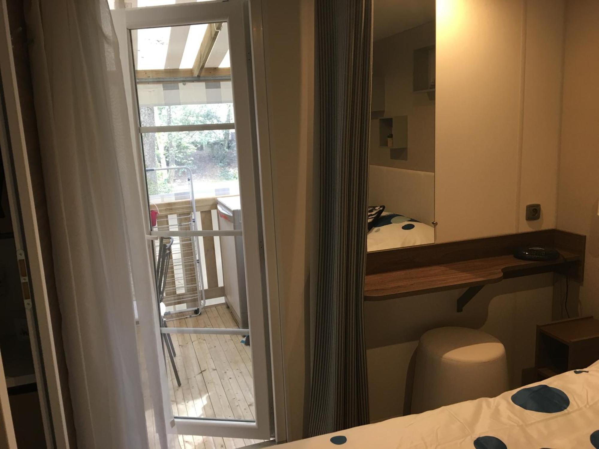 Mobilhome Familial 6 A 7 P 3 Chambres 42 M2 Saint Brevin Les Pierres Couchees Dış mekan fotoğraf