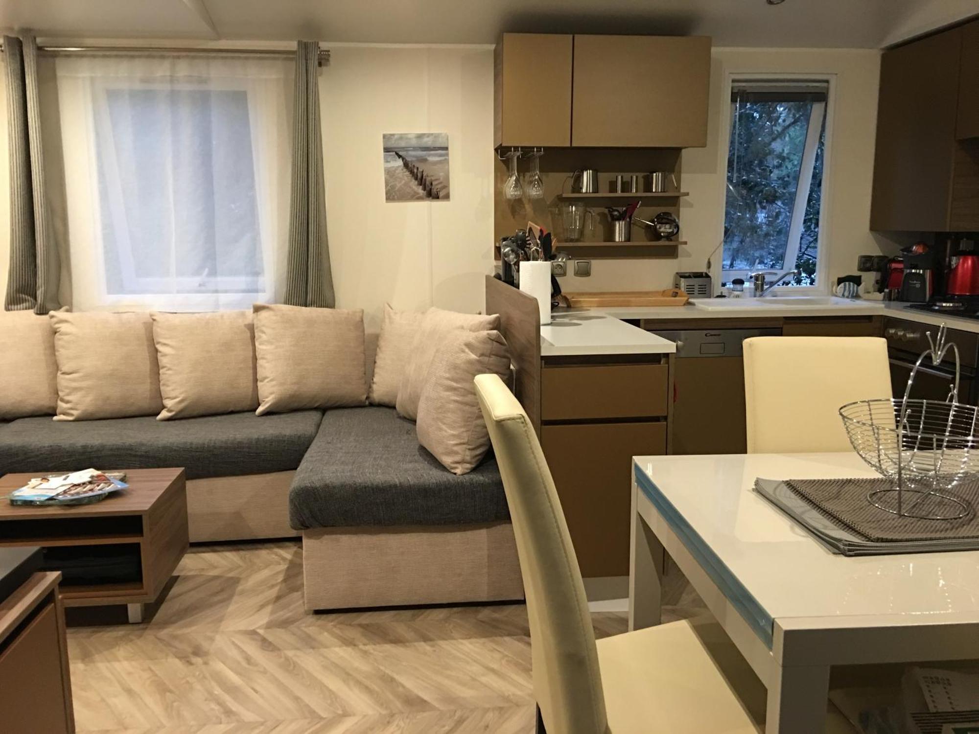 Mobilhome Familial 6 A 7 P 3 Chambres 42 M2 Saint Brevin Les Pierres Couchees Dış mekan fotoğraf