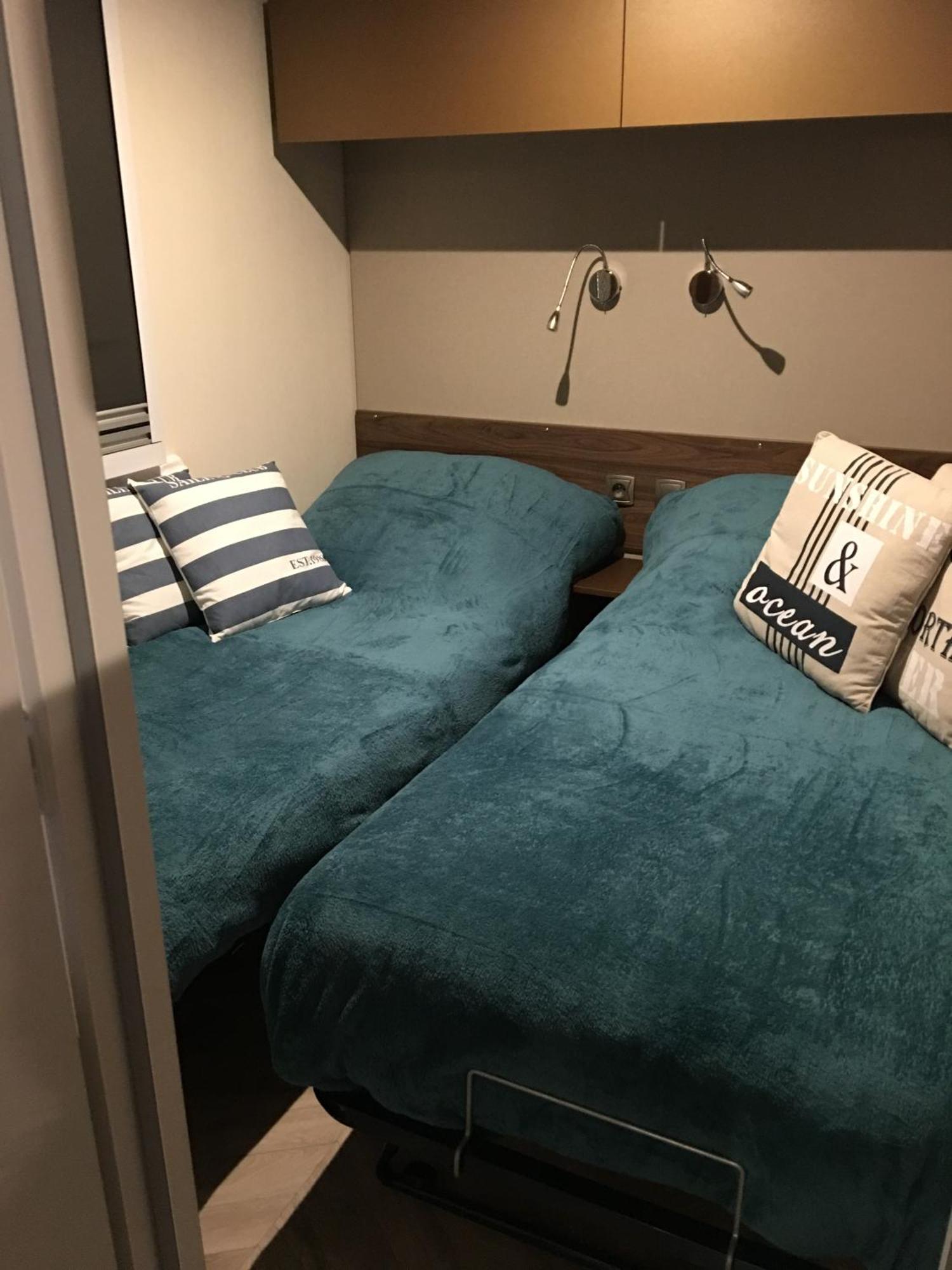Mobilhome Familial 6 A 7 P 3 Chambres 42 M2 Saint Brevin Les Pierres Couchees Dış mekan fotoğraf