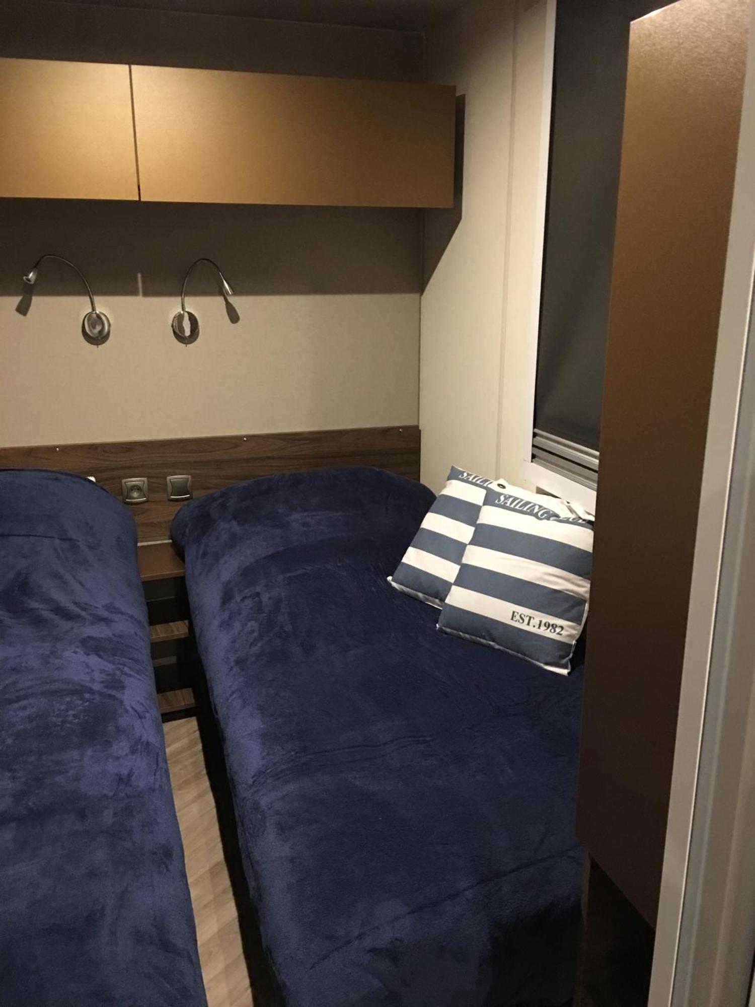 Mobilhome Familial 6 A 7 P 3 Chambres 42 M2 Saint Brevin Les Pierres Couchees Dış mekan fotoğraf